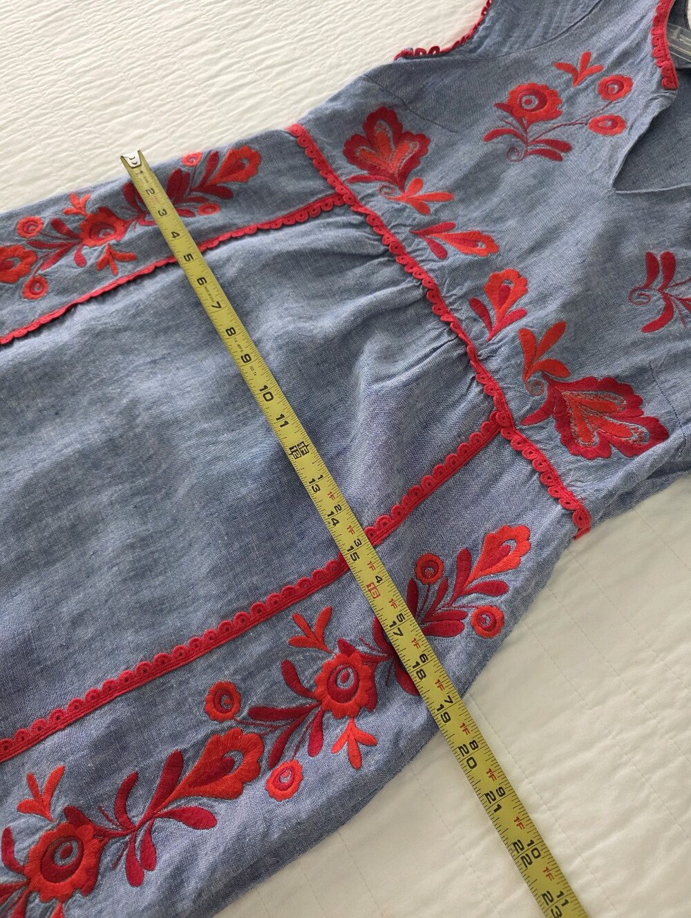 Boden Chambrey Linen Blue Embroidered Shift Dress with Red Floral Accents US 4 - Picture 9 of 16